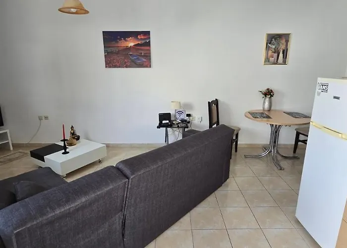 West Side Апартаменты Кавала